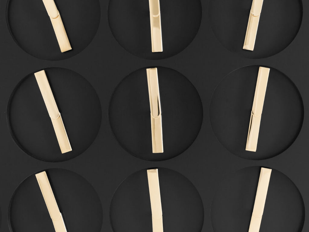 ClockClock 24 - Black Golden Hands