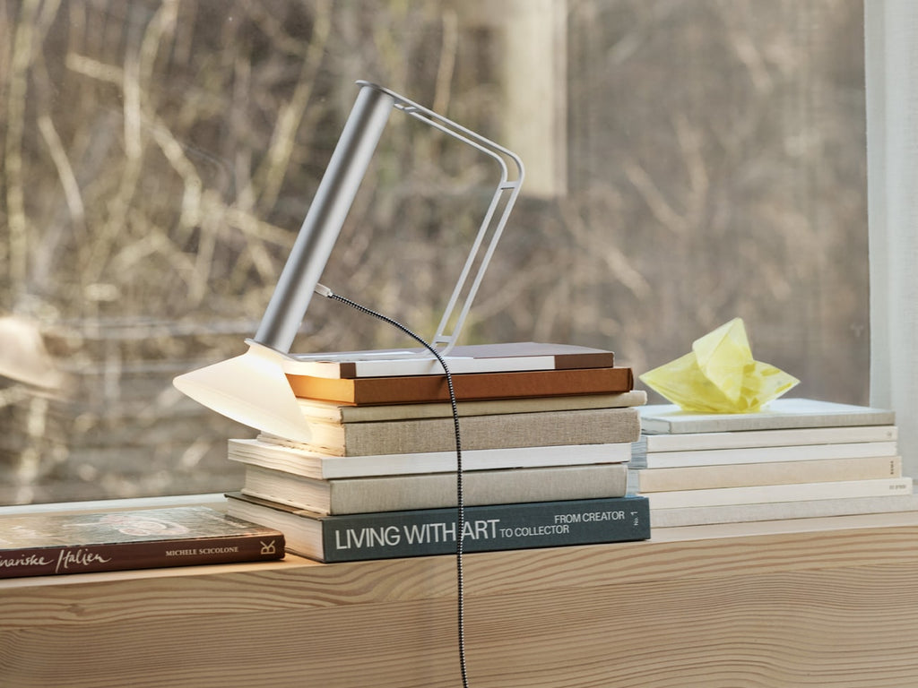 Piton Portable Lamp