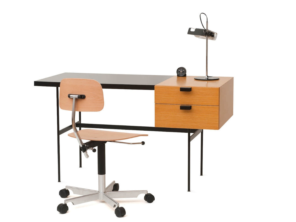 F031 Desk