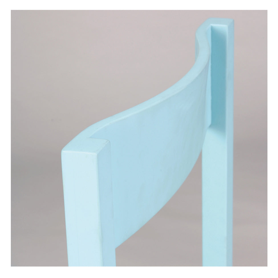 No Sign of Design Chair