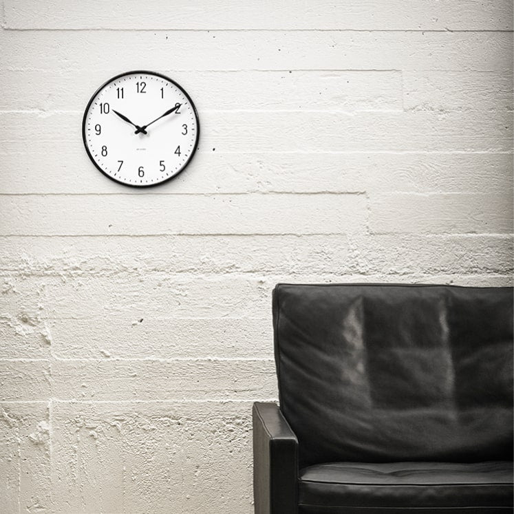 Arne Jacobsen Station Wall Clock