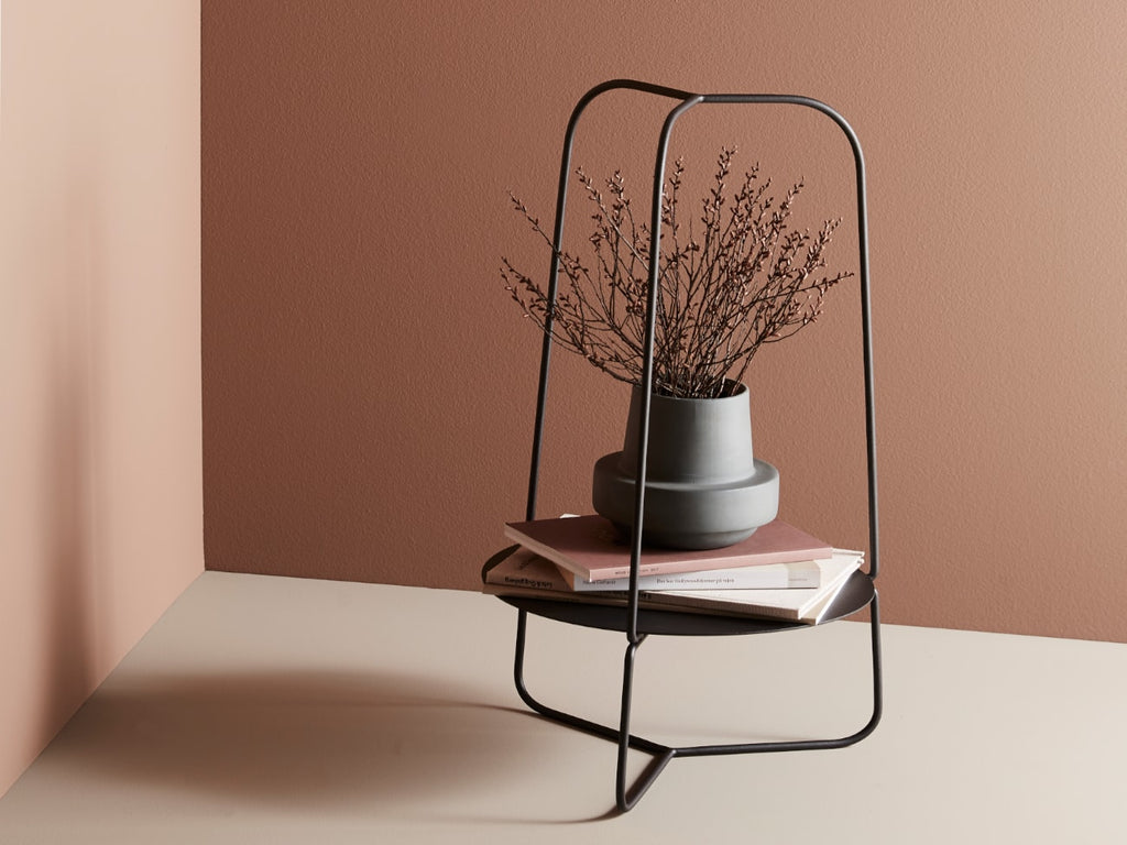 Auka Flower Stand