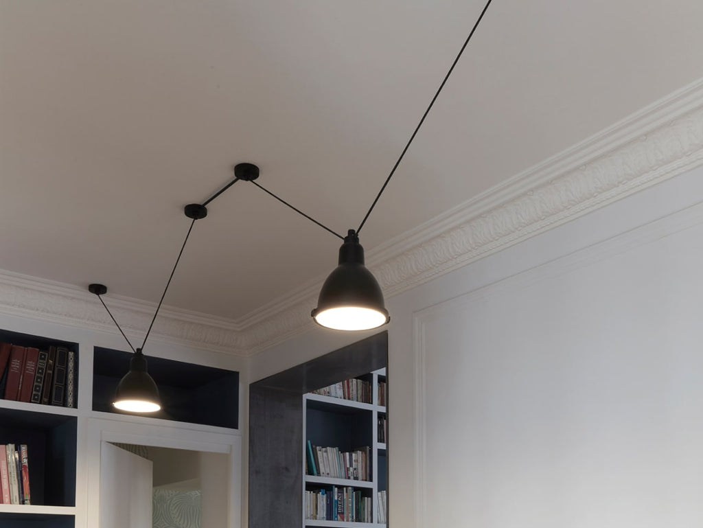 Les Acrobates No. 322, 323, 324