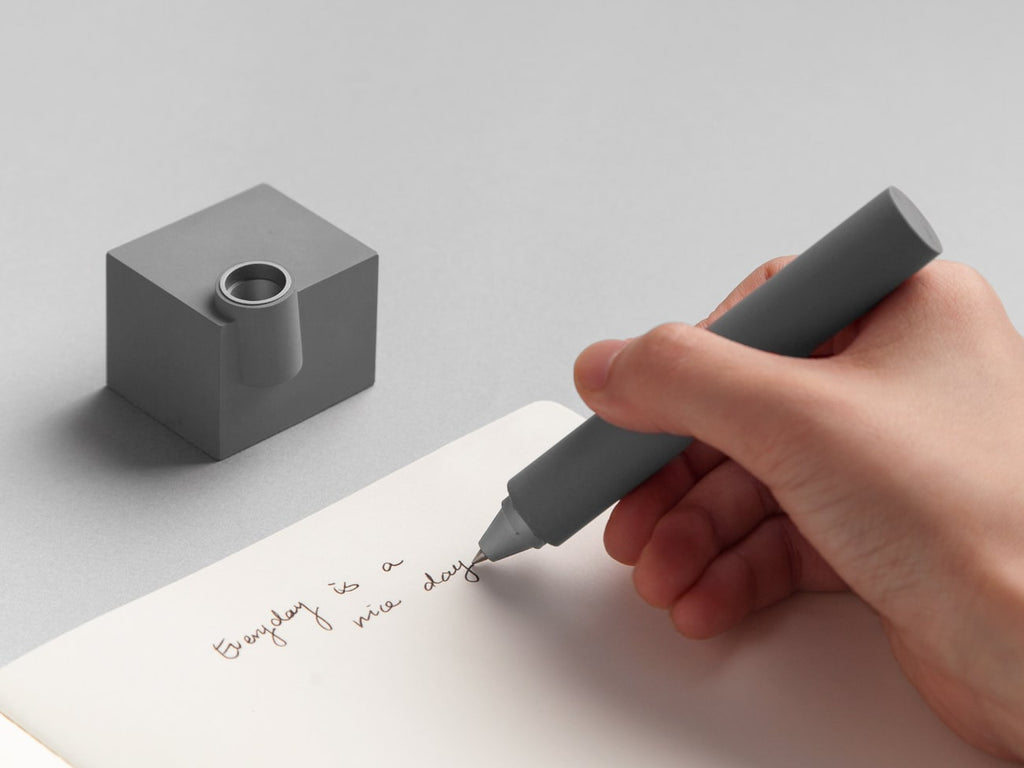 Merge Desk Pen