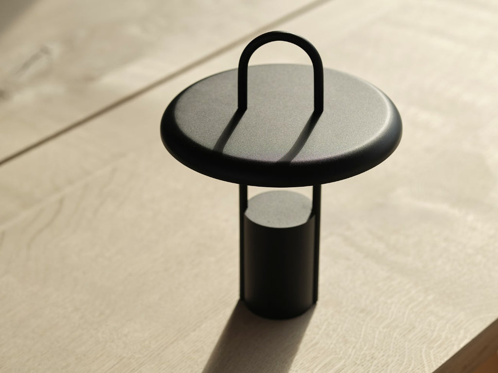 Pier Portable LED Lamp