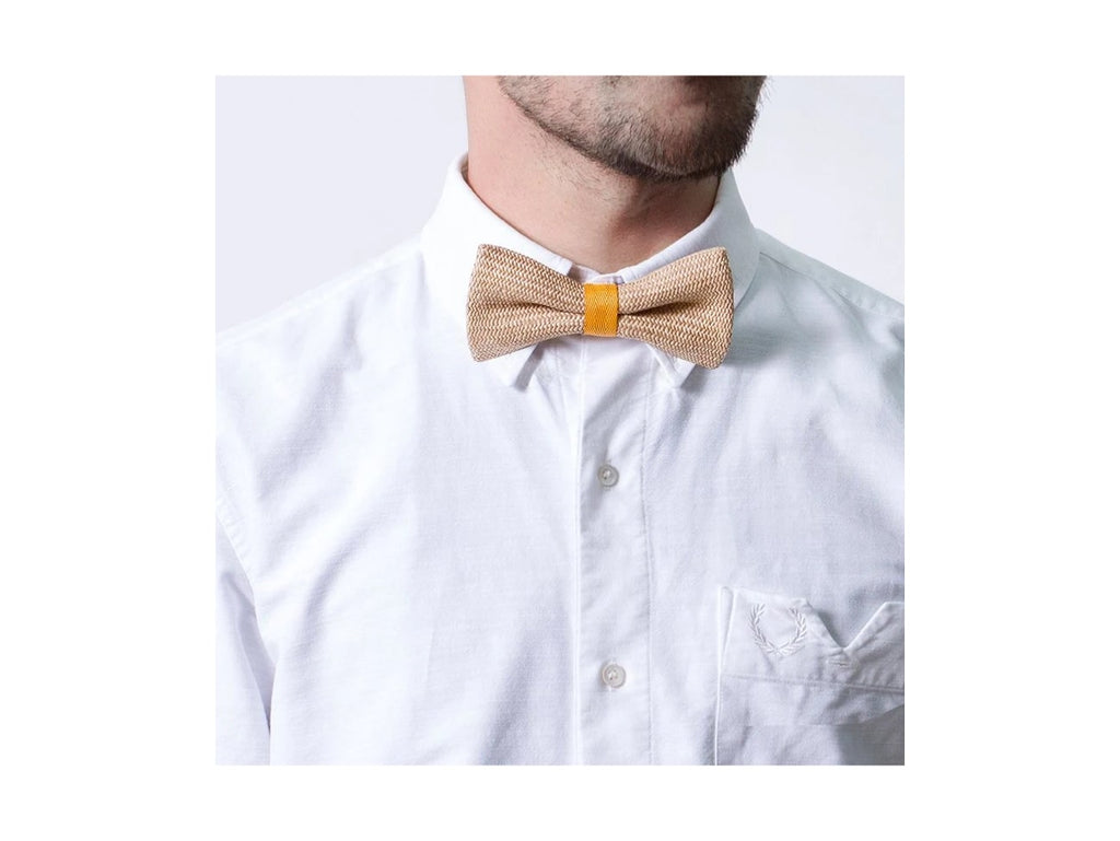 Rush Grass Bow Tie