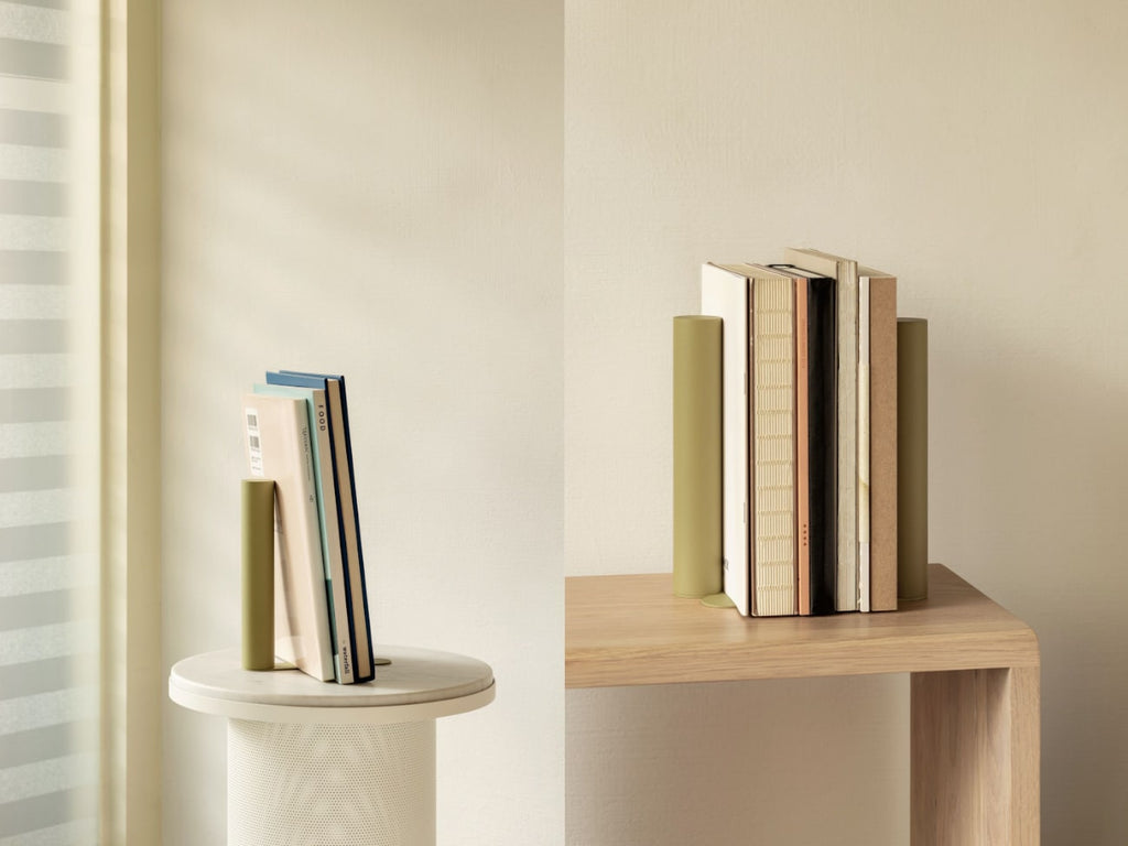 Slim Bookend