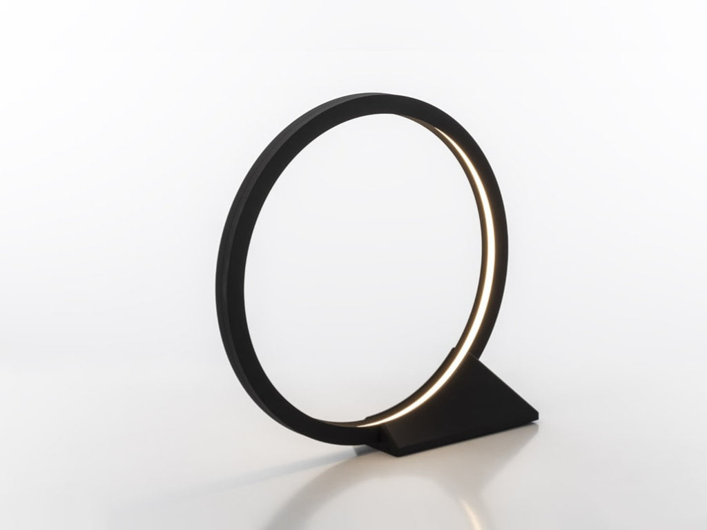 O Outdoor Lamp