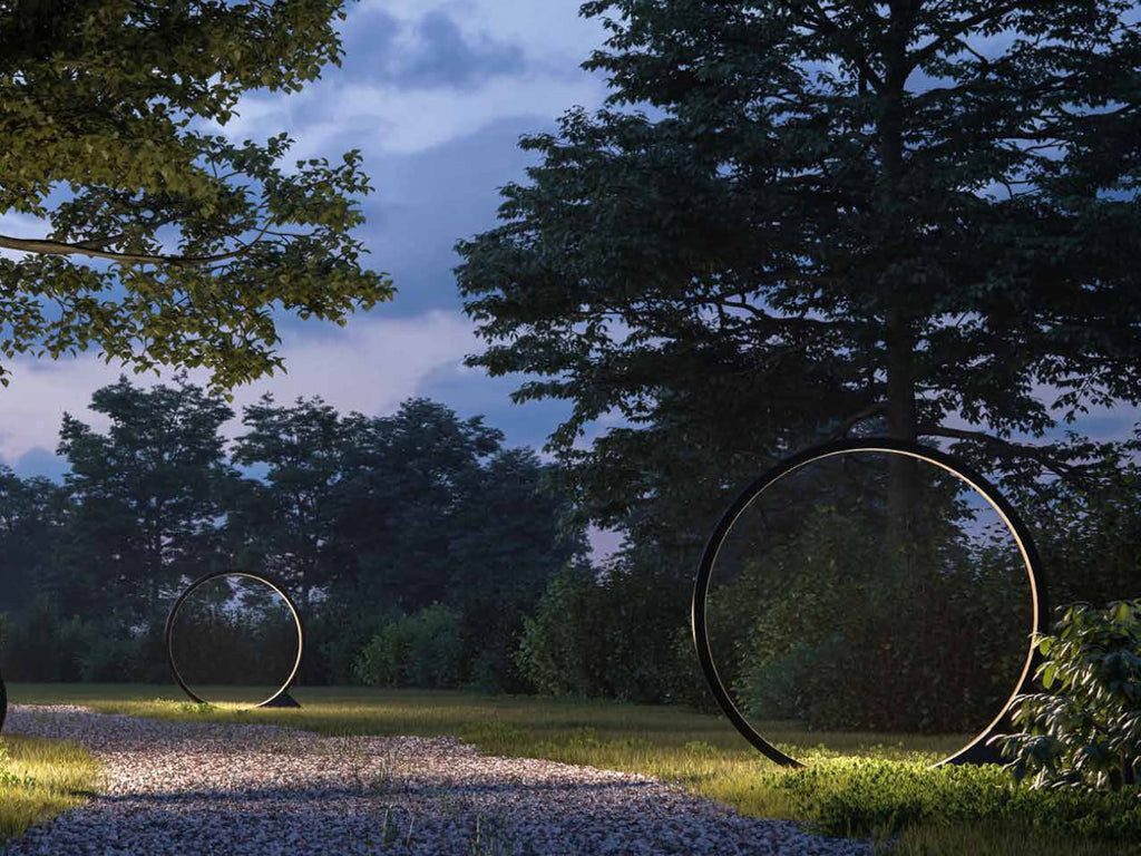 O Outdoor Lamp