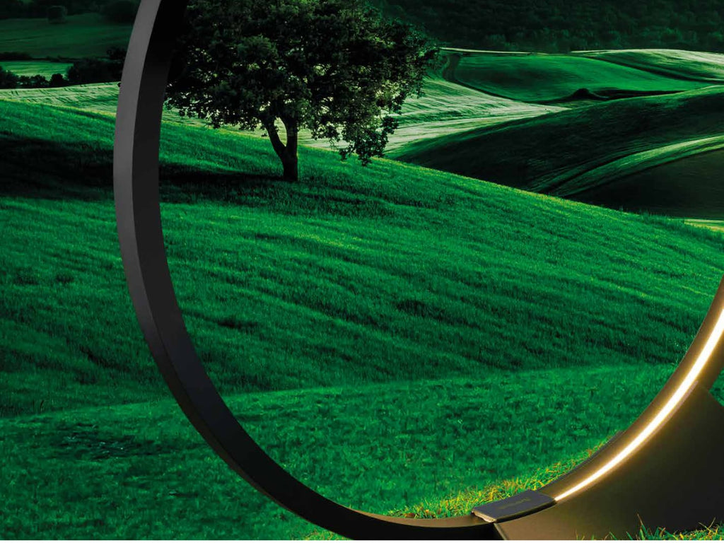O Outdoor Lamp