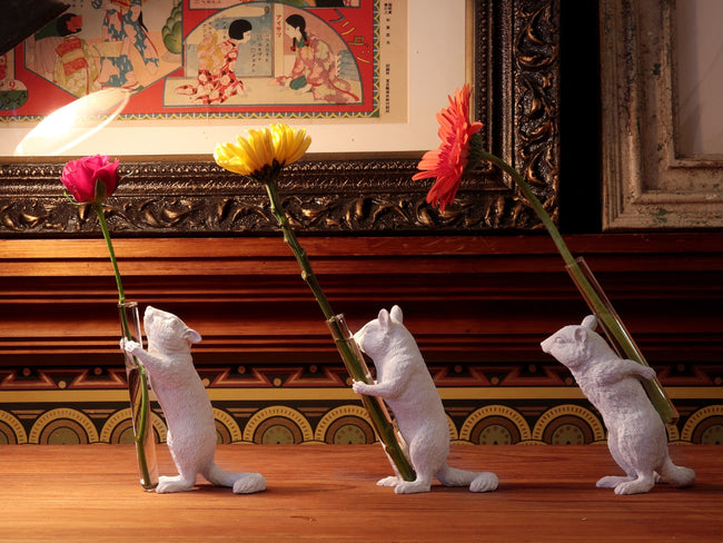 Chipmunk X Vase | チップマンクベース by Haoshi Design