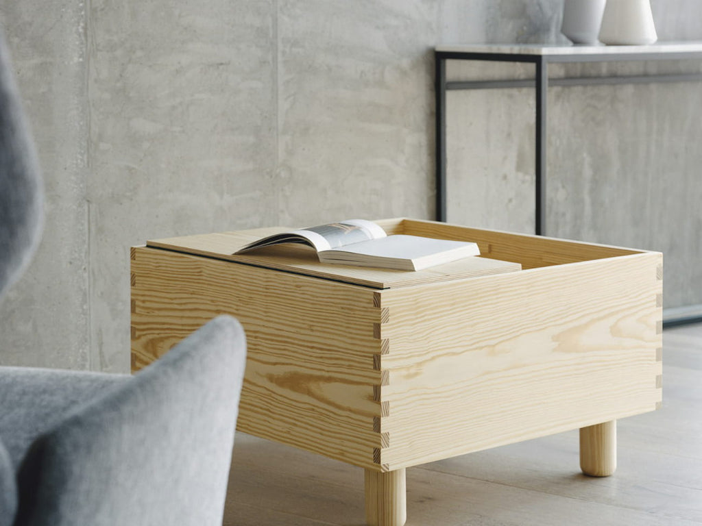 Crate Series Green Hinge