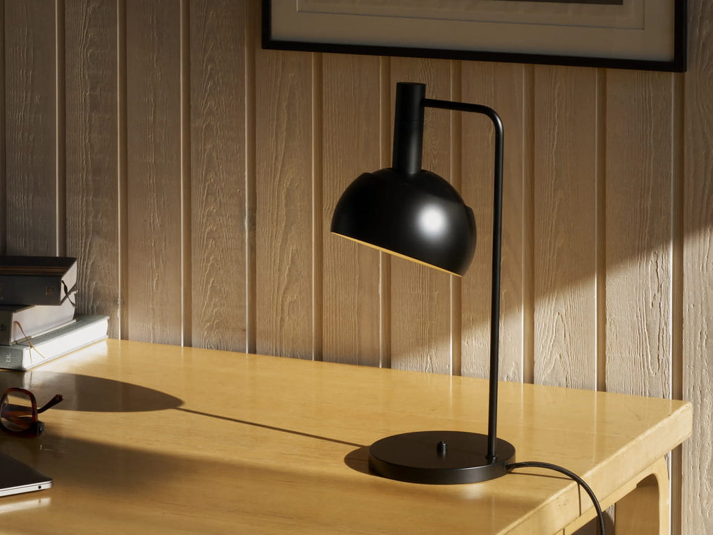 FJ Elements Table Lamp