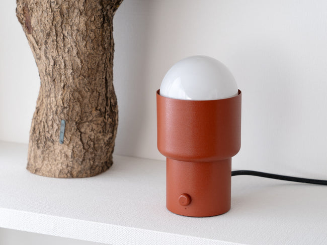 Half / Table Lamp | ハーフテーブルランプ by 二俣 公一– Generate Design