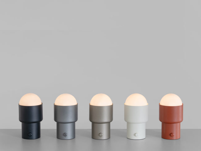 Half / Table Lamp | ハーフテーブルランプ by 二俣 公一– Generate Design