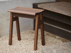 Hi.stool Walnut