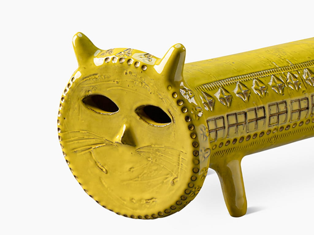 INV-126 Cat-Shaped Figure