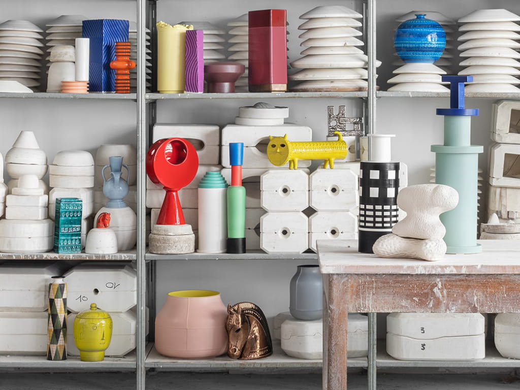 INV-126 Cat-Shaped Figure