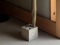 SS-Umbrella Stand Cube