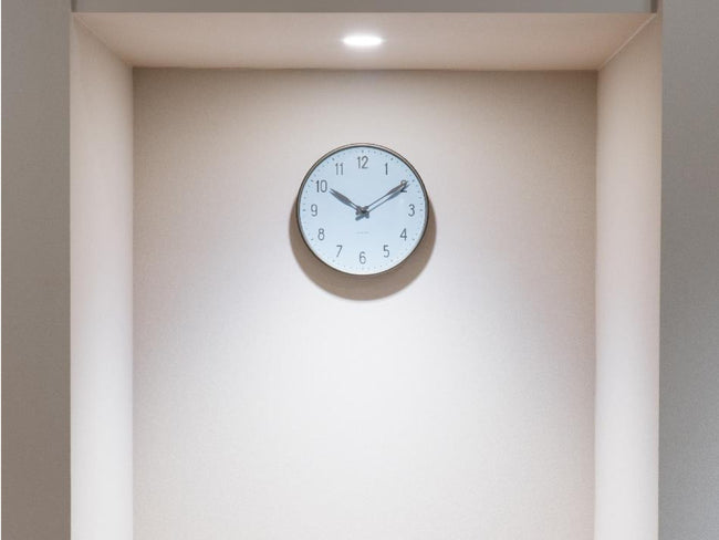 Station Royal Blue | ステーションロイヤルブルー by Arne Jacobsen