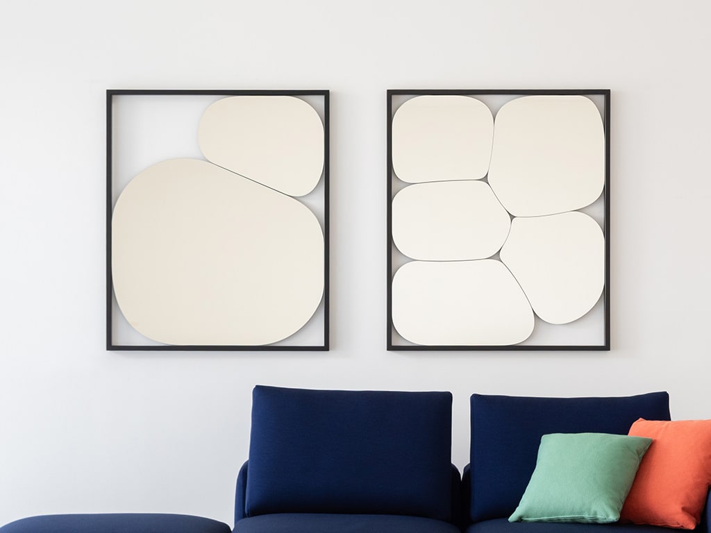 The Morphed Mirror Frame