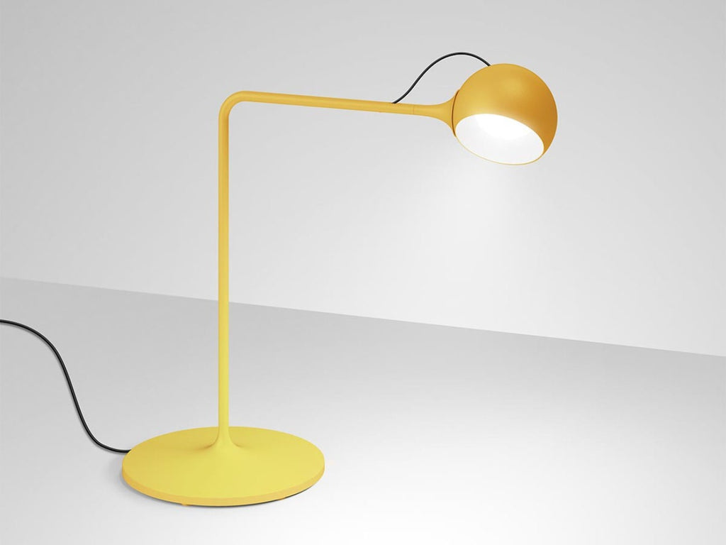 Ixa Table Lamp