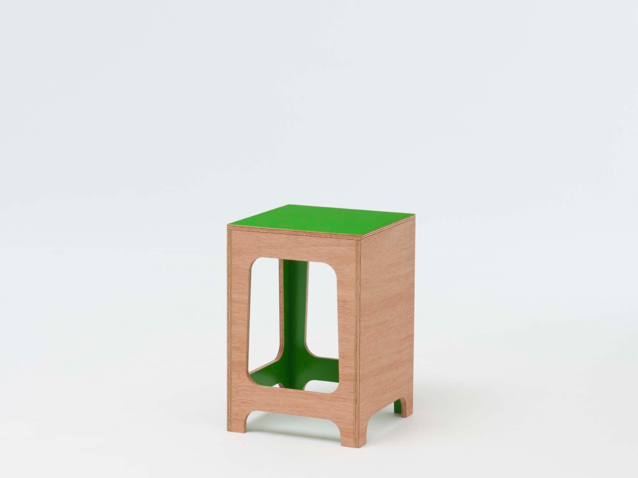 Schola Stool | スコラスツ－ル | Yota Kakuda Design | Ichiro Design