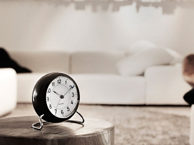 Arne Jacobsen Table Clock Black | アルネヤコブセン テーブル