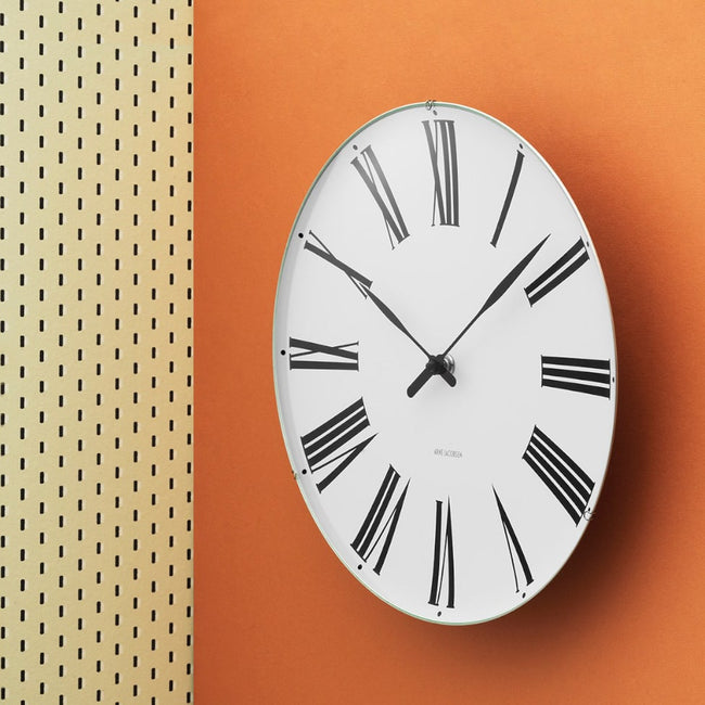 Arne Jacobsen Roman Wall Clock | アルネヤコブセン ローマン