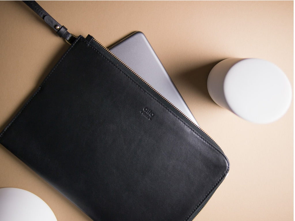 Clutch for iPad Pro