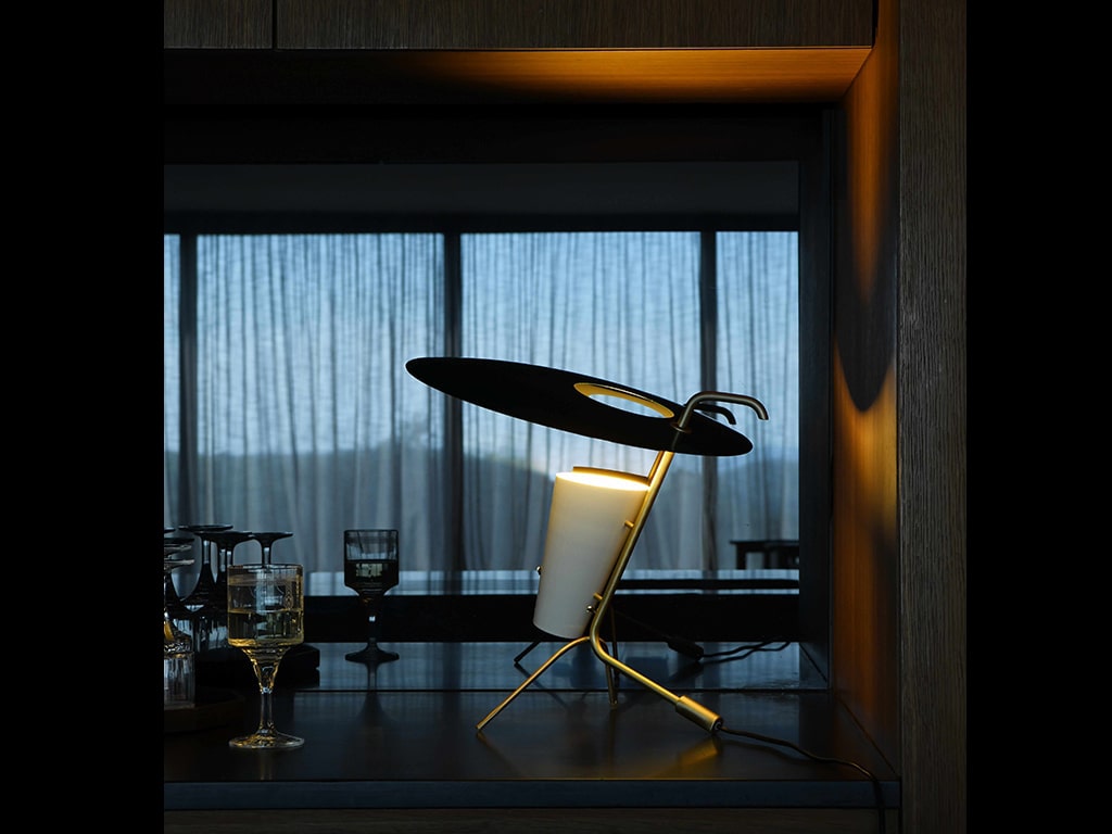 G24 Table Lamp | G24 テーブルランプ by Pierre Guariche | Sammode 