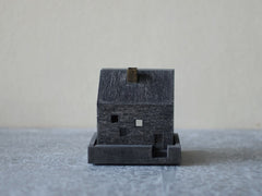 Cottage Incense Pot