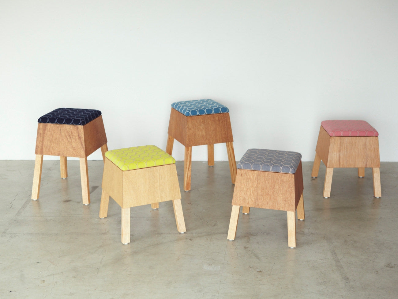Kororo Stool | コロロスツール | Torafu Architects | Ichiro Design