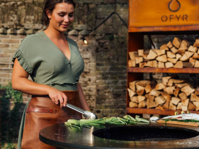 レザーエプロン Leather Apron | レザーエプロン by Ofyr | Generate Design